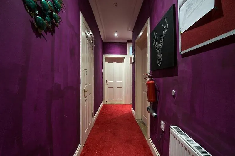 호텔 Edinburgh Central Drumdryan Ground Floor Aparthotel 영국